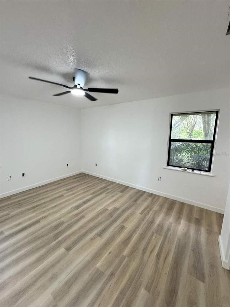 3 bedroom Single Family Residence at 5115 Greenglen Lane, Forestgreen, Lakeland — photo 5