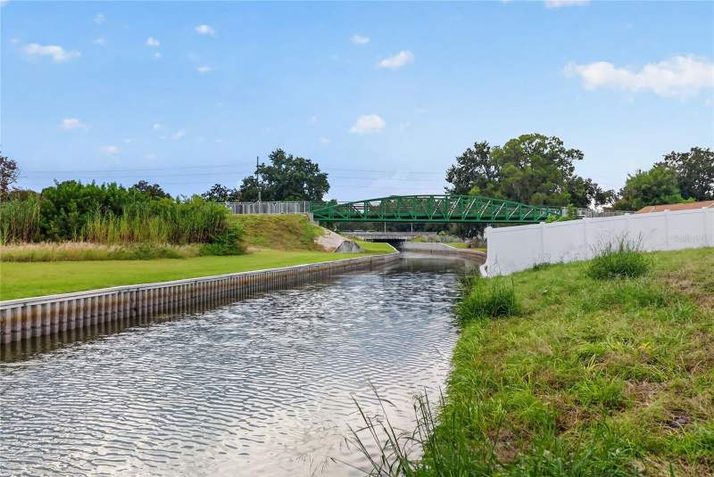 3 bedroom Single Family Residence at 1097 Carefree Cove Dr, Carefree Cove, Winter Haven — photo 2