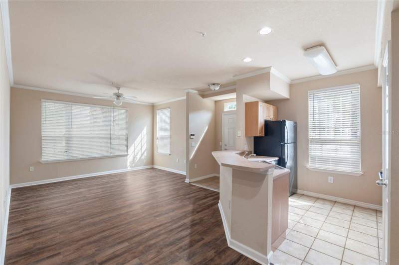 1 bedroom Condominium at 5550 Rosehill Road #102, Admirals Walk, Sarasota — photo 5