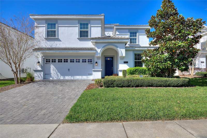 1524 FLANGE DRIVE home for sale in Stoneybrook South