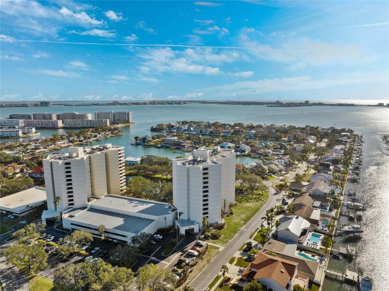 2 bedroom Condominium at 5950 Pelican Bay Plaza #2E, Pelican Bay Yacht Club Condo Bldg A, Gulfport — photo 2