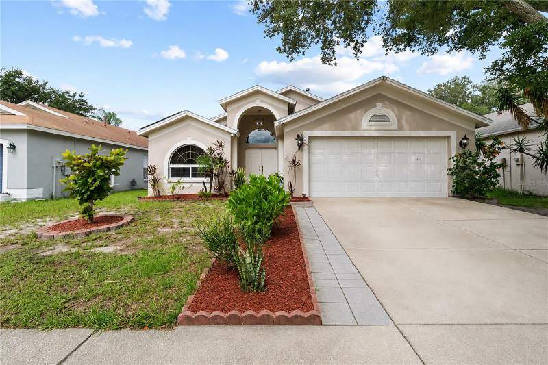 3 bedroom Single Family Residence at 1622 Hulett Drive, Sterling Ranch Unit 15, Brandon — photo 3