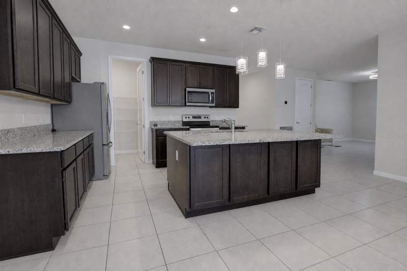 3 bedroom Single Family Residence at 3552 Stonebriar Lane, Riverside Oaks Ph 2, Sanford — photo 3