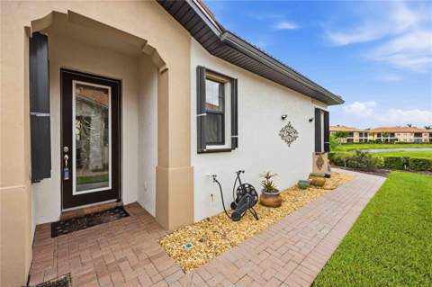10393 Crooked Creek Drive, Venice FL - photo 10 of 58