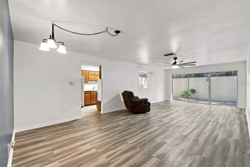 2 bedroom Condominium at 2212 Starboard #2212, Hartridge Landing, Winter Haven — photo 3