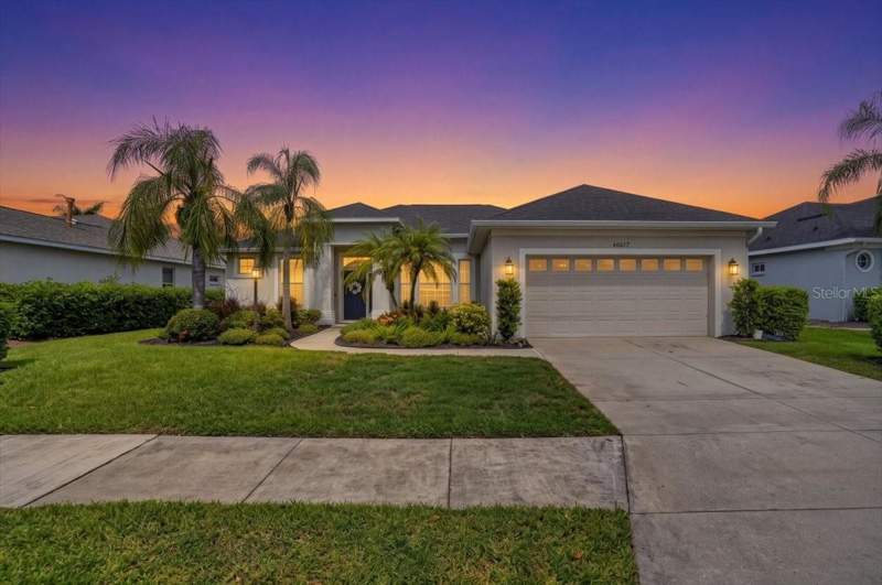 4 bedroom Single Family Residence at 14003 Nighthawk Terrace, Greenbrook Village Subphase K, Lakewood Ranch — photo 3