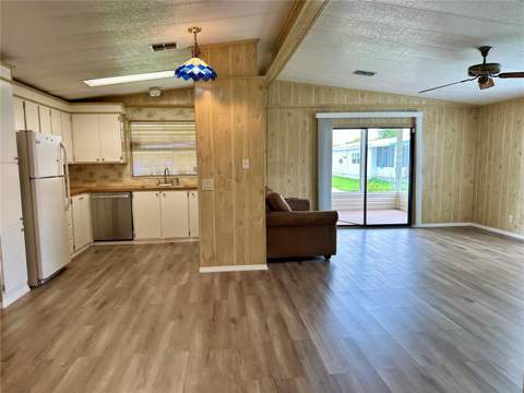 322 Bass Court, Oldsmar FL - photo 6 of 32