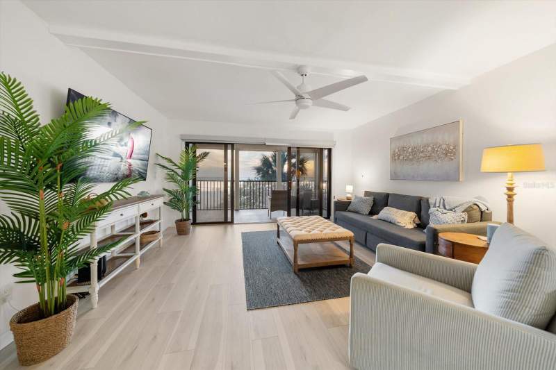 2 bedroom Condominium at 900 Gulf Boulevard #204, Reflections On The Gulf Condo, Indian Rocks Beach — photo 3
