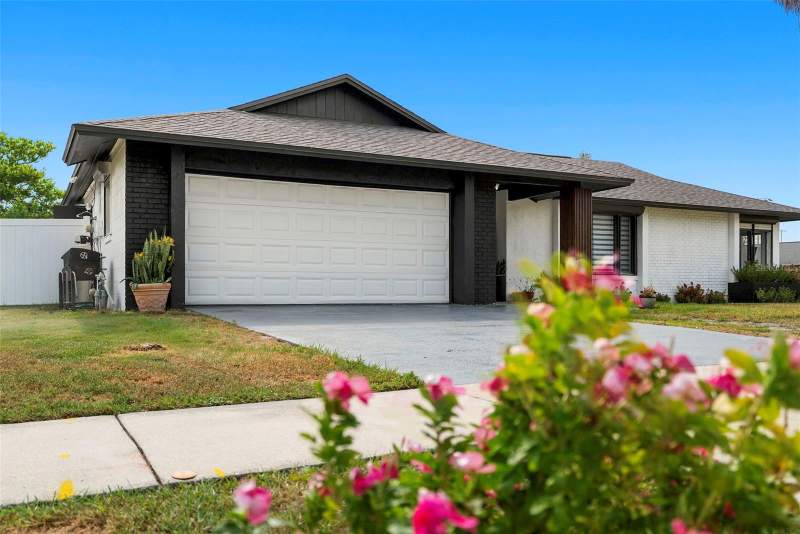 10500 RAMBLEWOOD ROAD home for sale in Orangewood Village