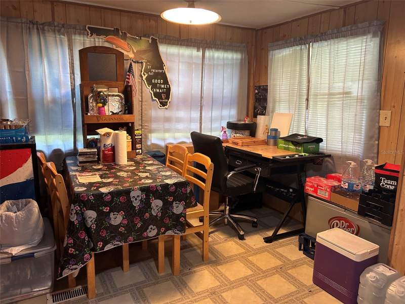 2 bedroom Manufactured Home at 10945 SE 132nd Place, Weir Lake Village, Ocklawaha — photo 3