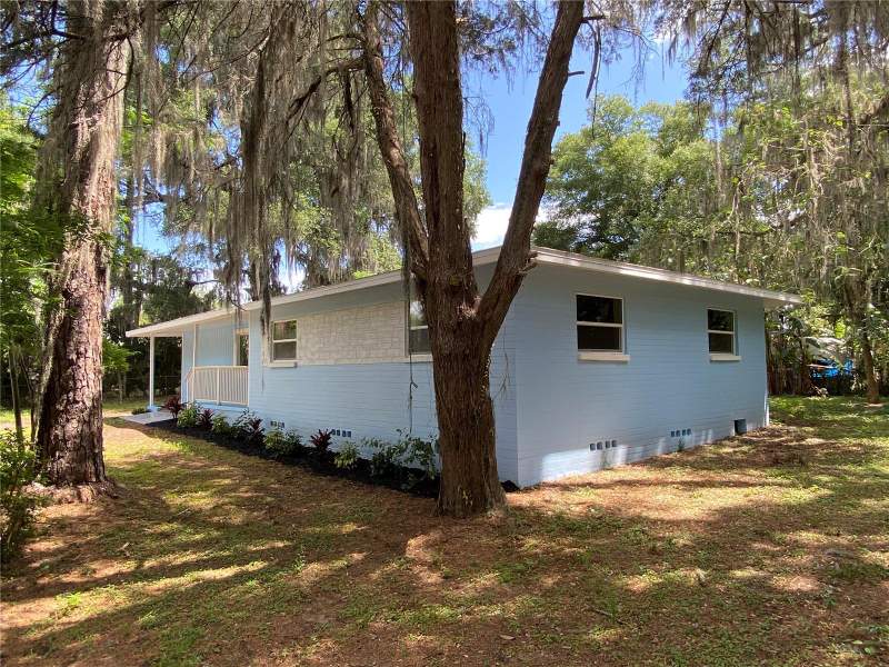 4 bedroom Single Family Residence at 1411 SE 35th St, Devonshire Hills S/D 11-10-20, Gainesville — photo 4