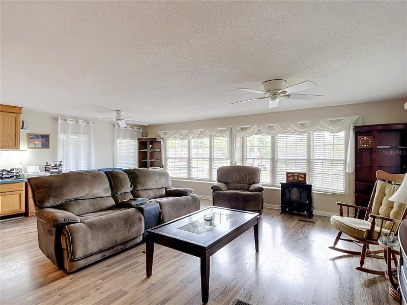 2 bedroom Manufactured Home at 14228 Action Street, Brookridge Comm, Brooksville — photo 5
