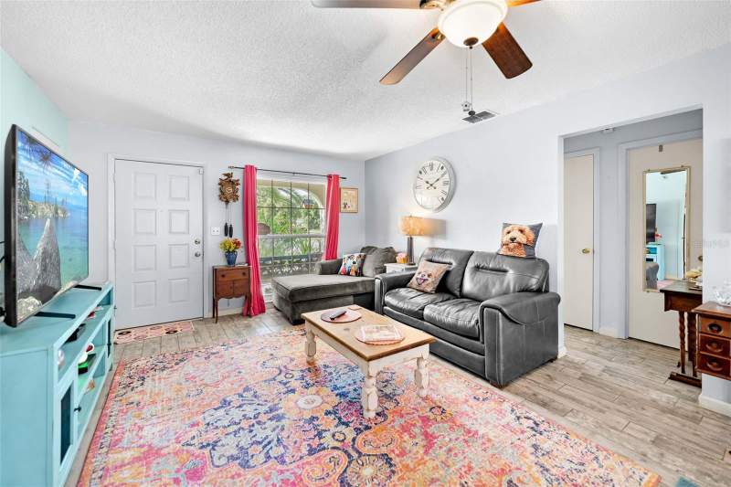 2 bedroom Single Family Residence at 11003 Marysville Street, Spring Hill, Spring Hill — photo 5