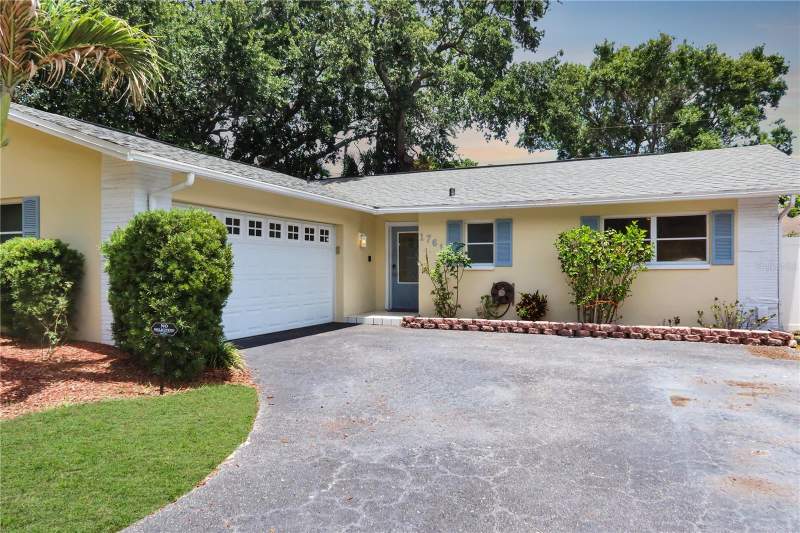 Pinellas Terrace