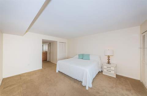 5130 Brittany Drive #202, St Petersburg FL - photo 11 of 25