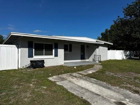 156 Pinecrest Dr, Sanford FL - photo 6 of 24