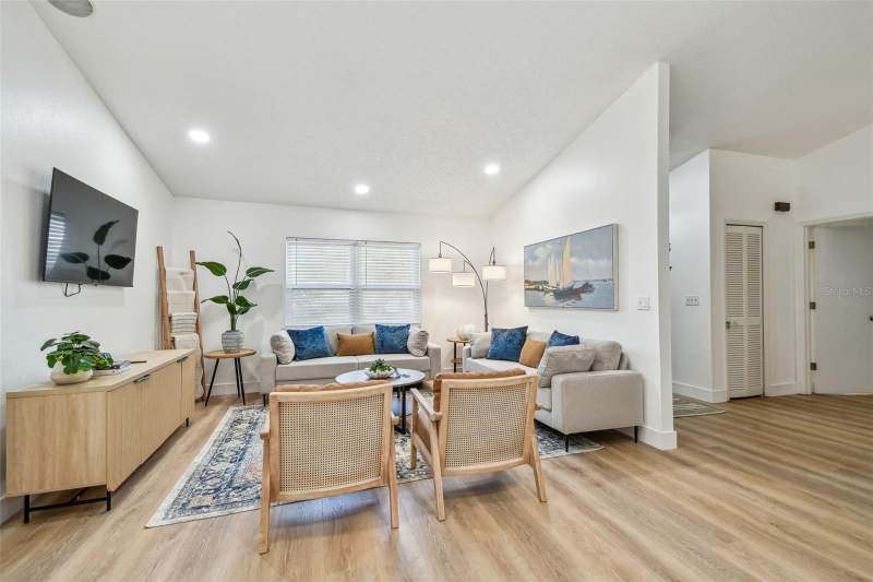 3 bedroom Single Family Residence at 380 Fernshire Court, Wexford Leas-Unit 3, Palm Harbor — photo 5