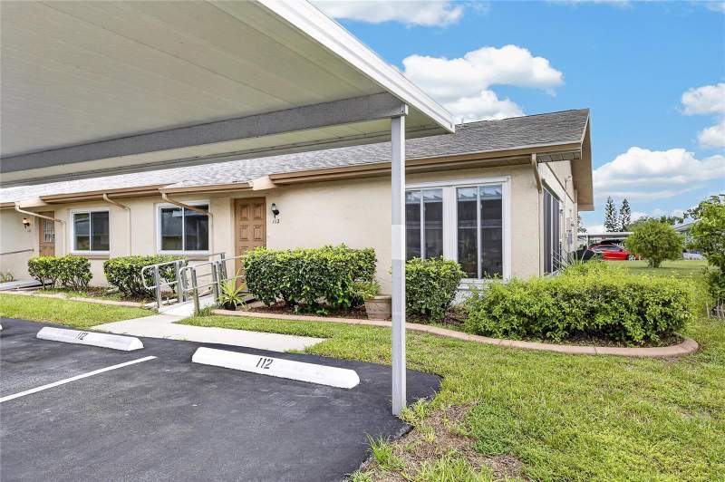 112 GLOUCESTER BOULEVARD #345 home for sale in Gloucester K Condos for Sale: 2 Listings