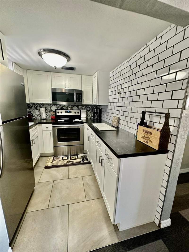 1 bedroom Condominium at 5207 Turquoise Lane #202, Gulf Harbors Condo Sec 10, New Port Richey — photo 4