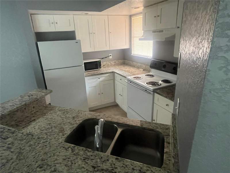 2 bedroom Condominium at 4548 Commander Drive #1412, Venetian Place, Orlando — photo 5