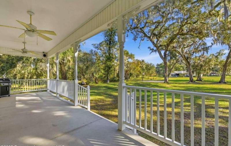 3 bedroom Single Family Residence at 23327 Eppley Drive, Dogwood Estate Ph I, Brooksville — photo 4