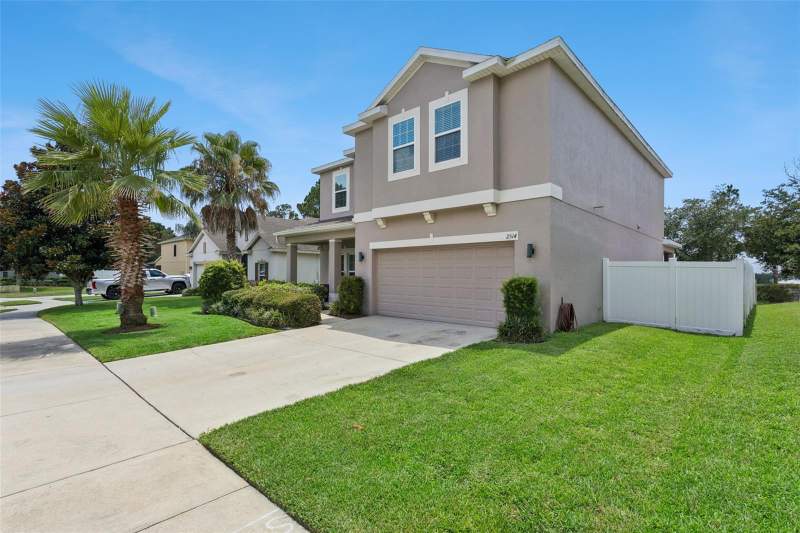 4 bedroom Single Family Residence at 2514 Plumadore Drive, Eustis Grand Island Reserve, Grand Island — photo 3