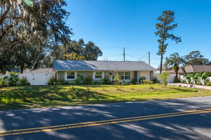 3 bedroom Single Family Residence at 5700 E Fort King Street, Hi-Cliff Heights, Ocala — photo 3