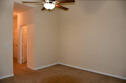 5062 NW 44th Lane #107, Gainesville FL - photo 17 of 18