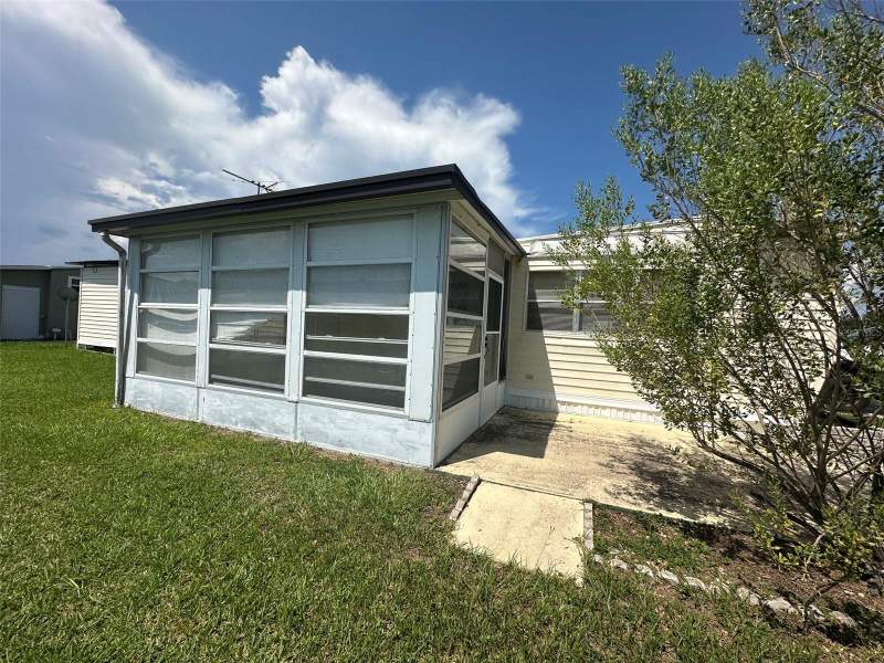 2 bedroom Mobile Home at 37528 ATTICA AVENUE, VALLEYDALE ACRES, ZEPHYRHILLS — photo 3