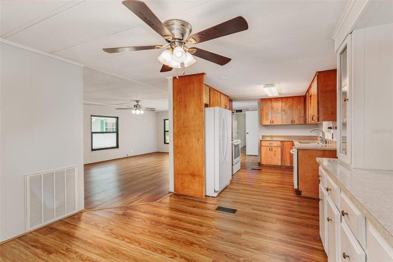 2 bedroom Manufactured Home at 2055 S Floral Avenue #224, Floral Lakes, Bartow — photo 4