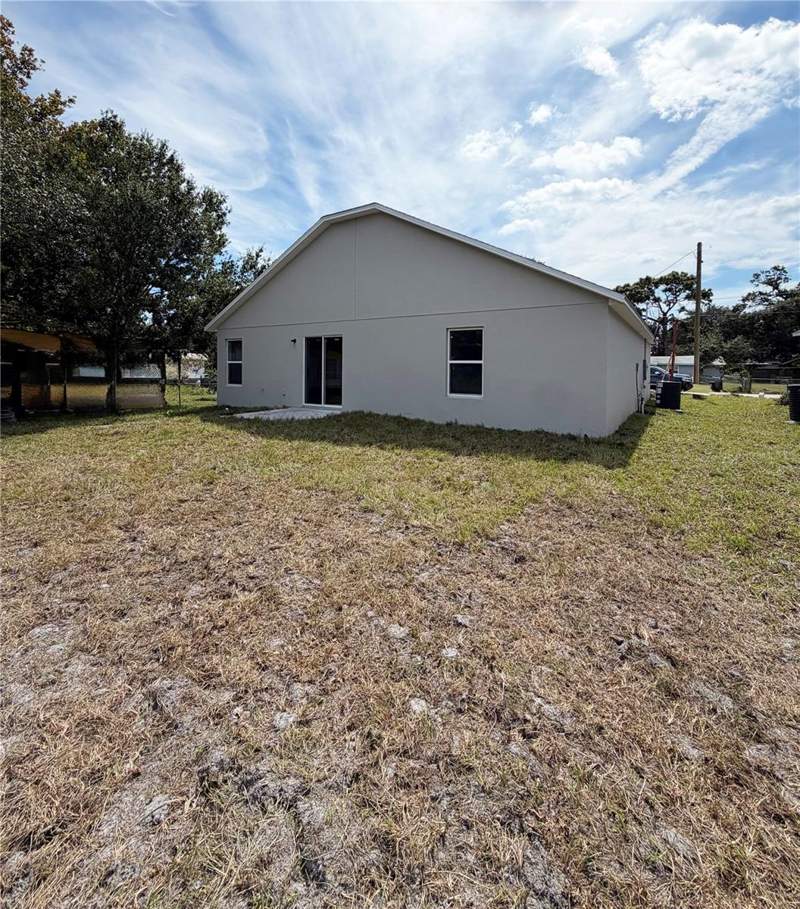 3 bedroom Single Family Residence at 3877 Avenue O, Winter Haven, Winter Haven — photo 3