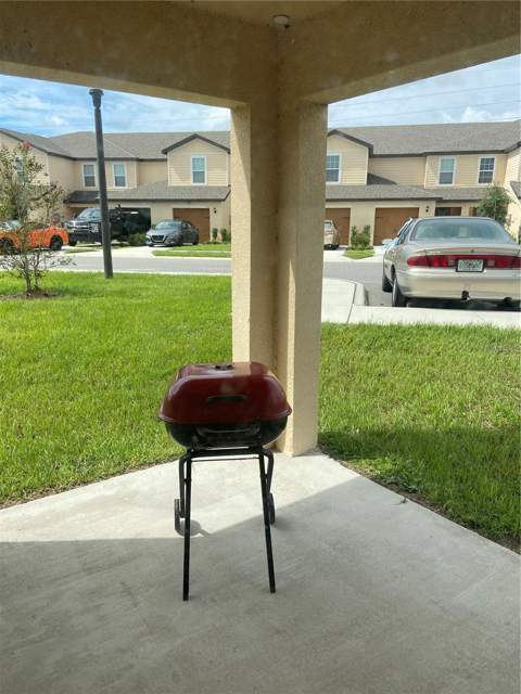 1523 Wynford Circle, Tavares FL - photo 7 of 11
