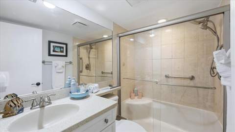 1640 Stickney Point Road #40-101, Sarasota FL - photo 17 of 38