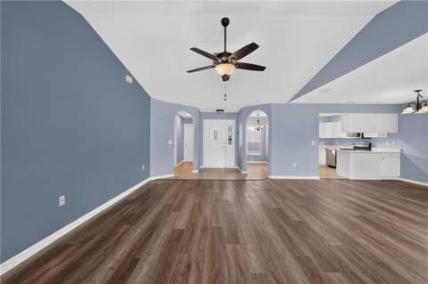 11048 Moshie Lane, San Antonio FL - photo 13 of 71