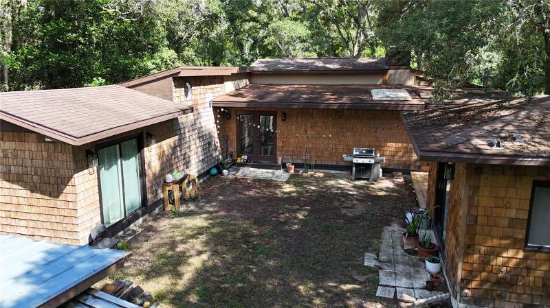 3 bedroom Single Family Residence at 34146 Umbrella Rock Drive, Ridge Manor Estate, Webster — photo 4