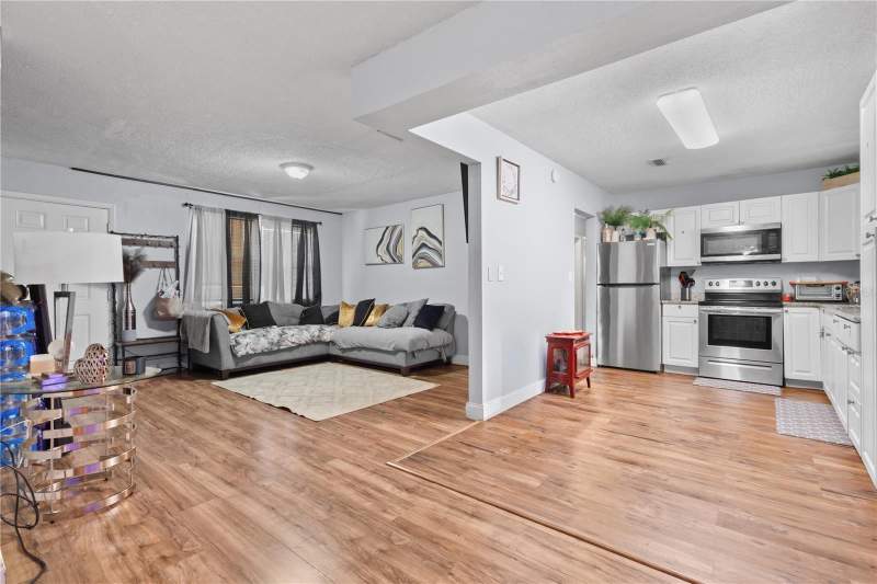 3 bedroom Single Family Residence at 3918 SE 15th Street, Robinson Heights Unit 2 300 Scale, Gainesville — photo 5