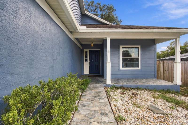 4 bedroom Single Family Residence at 24138 Twin Court, Twin Lake Phase One, Land O Lakes — photo 3