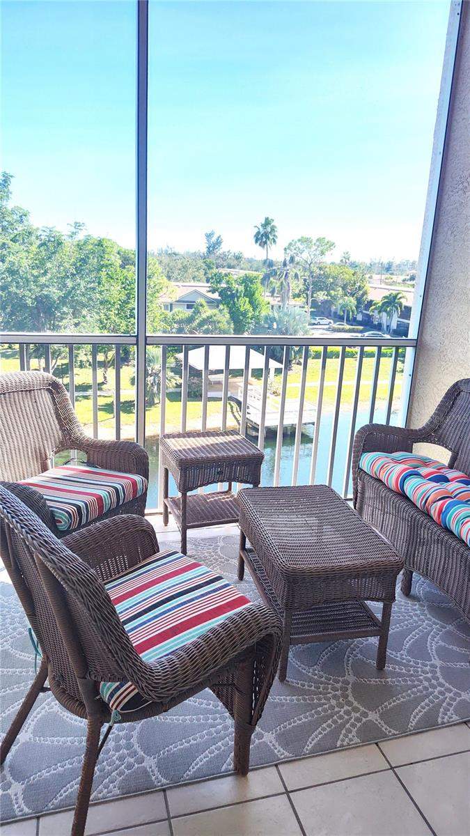 2 bedroom Condominium at 14931 Park Lake Drive #Ph04, Park Two/Lakewood, Fort Myers — photo 3