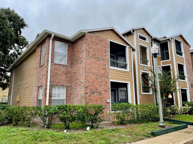 4225 THORNBRIAR LANE #201 home for sale in Regency Gardens