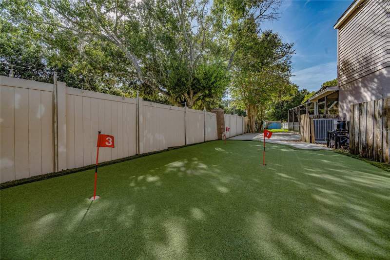 4 bedroom Single Family Residence at 9609 Fredericksburg Road, Meadow Brook Unit 4A Ph 2, Tampa — photo 4