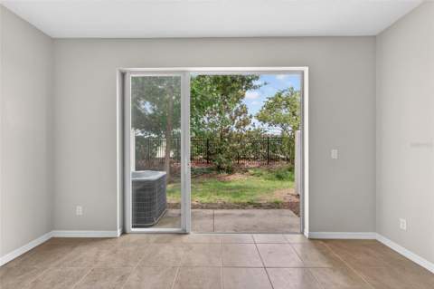 5028 White Sanderling Court, Tampa FL - photo 22 of 60