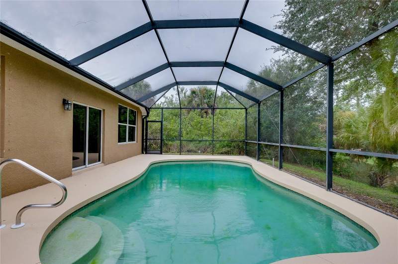 3 bedroom Single Family Residence at 415 Kindred Boulevard, Port Charlotte Sec 014, Port Charlotte — photo 2