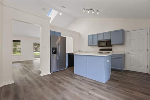 32930 Indian Woods Drive, Leesburg FL - photo 9 of 35