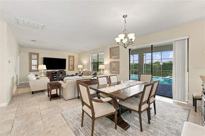 5 bedroom Single Family Residence at 9037 Shadow Mountain Street, Stoneybrook South Ph 1 Rep Of Tracts C1 & H1, Davenport — photo 3