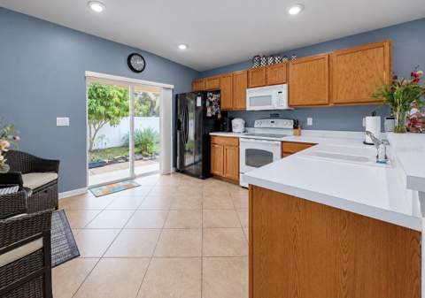7746 Carriage Pointe Drive, Gibsonton FL - photo 16 of 24