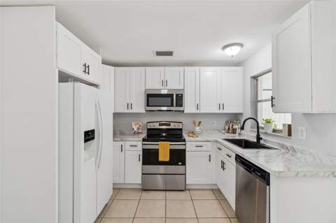 3640 Murrow Street, New Port Richey FL - photo 10 of 34