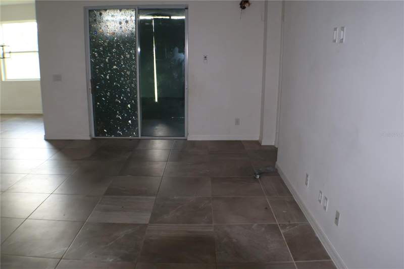 4 bedroom Single Family Residence at 453 IRONSIDE TRAIL DRIVE, PRESERVE/SUNRISE PH 3, GROVELAND — photo 4