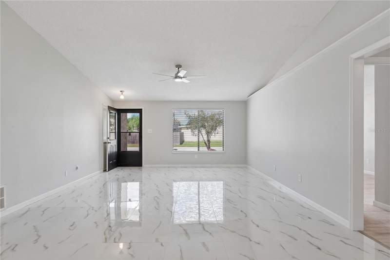 3 bedroom Single Family Residence at 5588 Garden Grove Circle, Garden Grove, Winter Park — photo 2