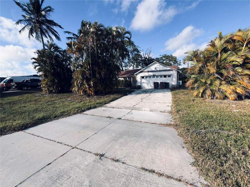 3 bedroom Single Family Residence at 2247 SW 4th Street, Cape Coral, Cape Coral — photo 4
