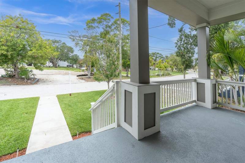 4 bedroom Single Family Residence at 224 NE Jefferson Circle, North St Petersburg, St Petersburg — photo 5